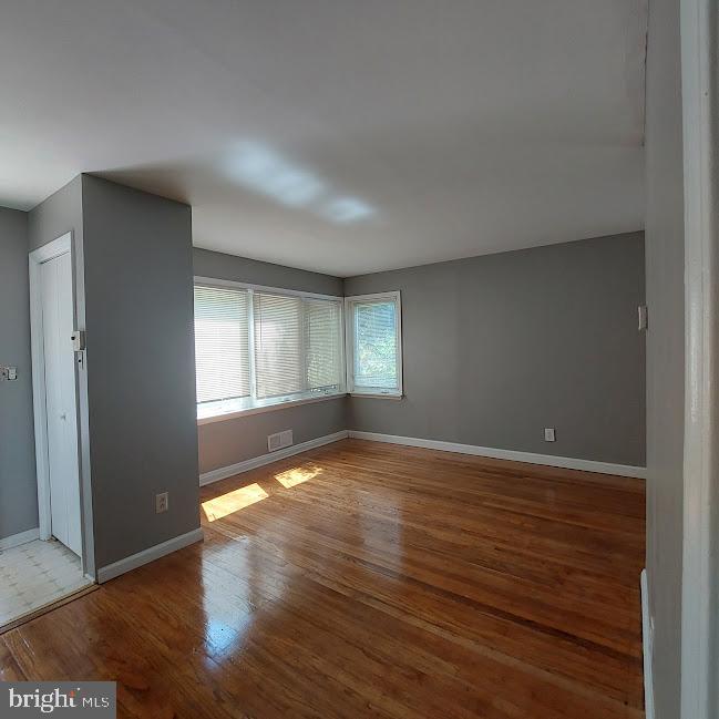 Building Photo - 566 Sudbrook Ln