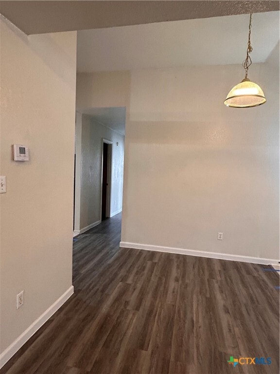 Foto del edificio - 3208 Raven Dr