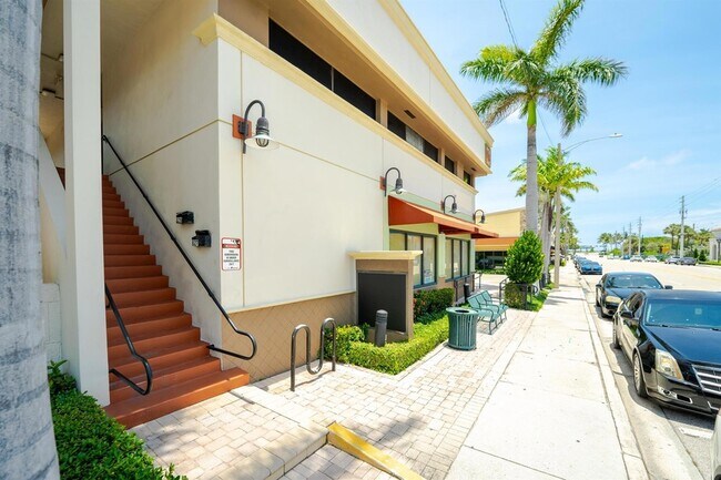Foto del edificio - 831 E Palmetto Park Rd