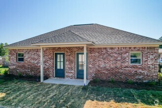 Building Photo - 100 Quiet Pine Cir