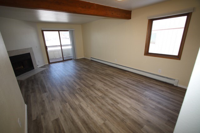 Foto del edificio - Newly Remodeled Two Bedroom Condo near JBER!