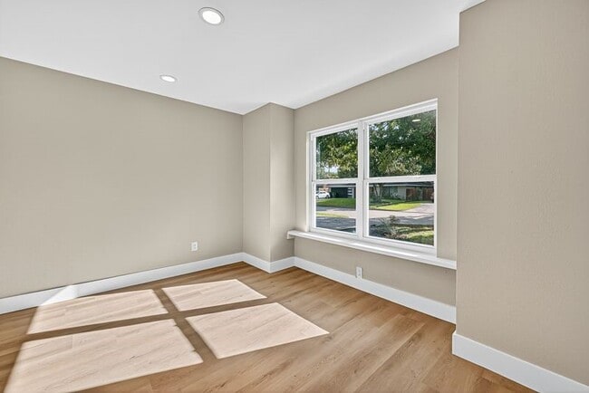 Building Photo - 2019 Spillers Ln