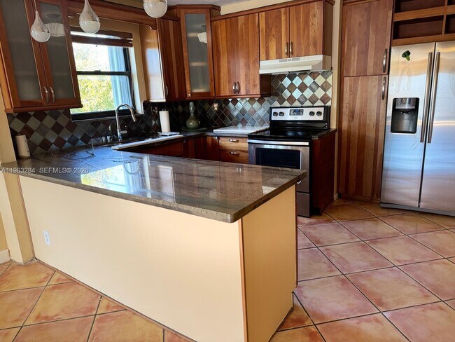 Foto del edificio - 1900 Diana Dr