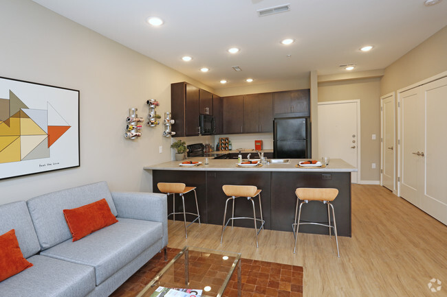 Sala de estar - 901 Western | Student Housing