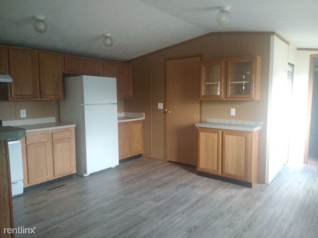 Foto del edificio - 3 br, 1 bath Mobile Home - 4907 Cambria Rd