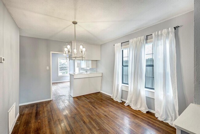 Foto del edificio - 1805 Sul Ross St