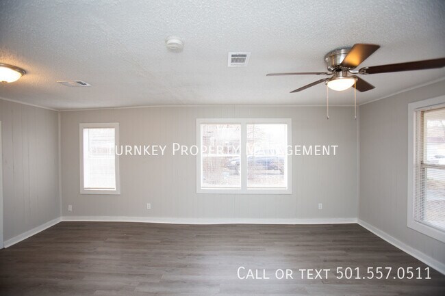Foto del edificio - Remodeled 2 Bedroom 2 bath