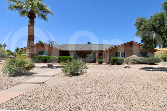 Building Photo - 10312 E Cactus Rd