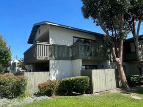 Building Photo - 3636 Sumner Ave