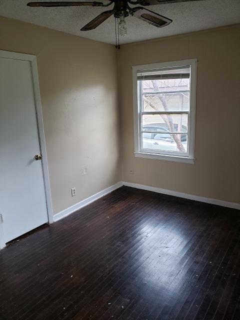 Building Photo - 1812 Meadowlark Ln