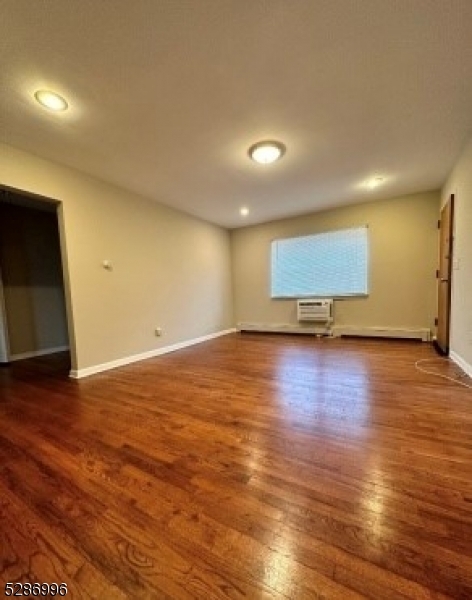 Building Photo - 199 B-6