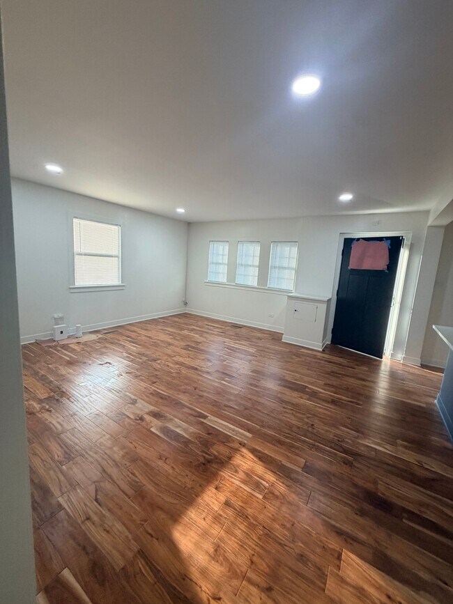 Foto del edificio - 592 Brookline St