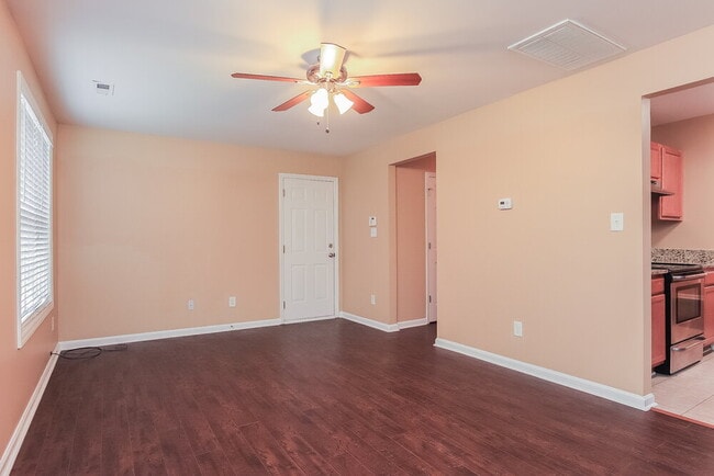 Building Photo - 2515 Dearborn Dr