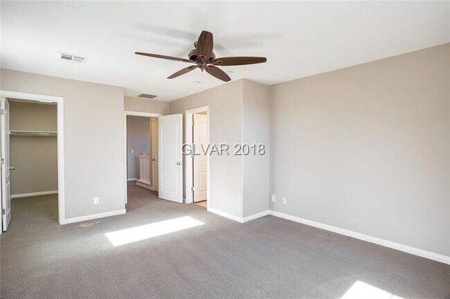 Building Photo - Beautiful 2 story Home in the NorthWest