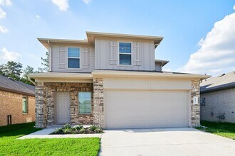 Building Photo - 16877 Short Pnes Dr