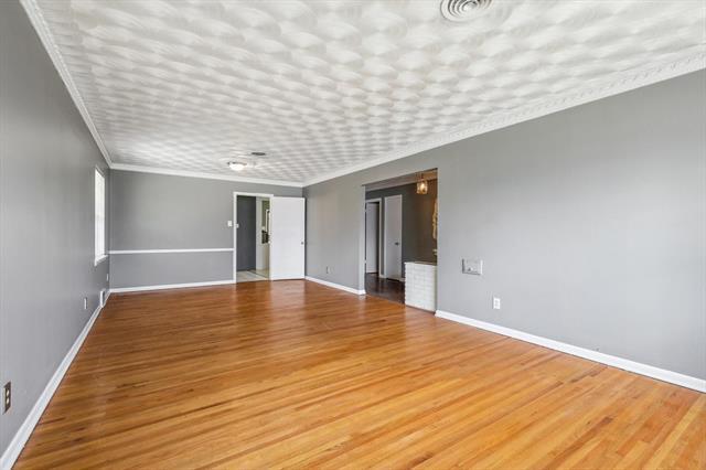 Building Photo - 711 Bizerte Ave
