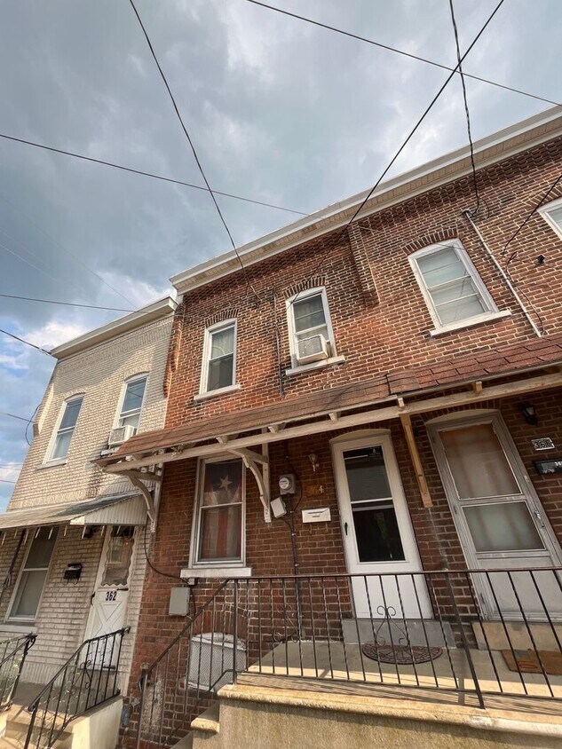 Primary Photo - Spacious Allentown 2 bedroom