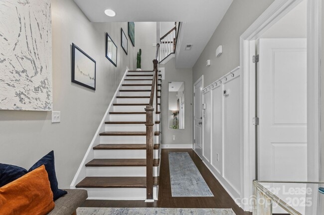 Foto del edificio - 2613 Statesville Ave