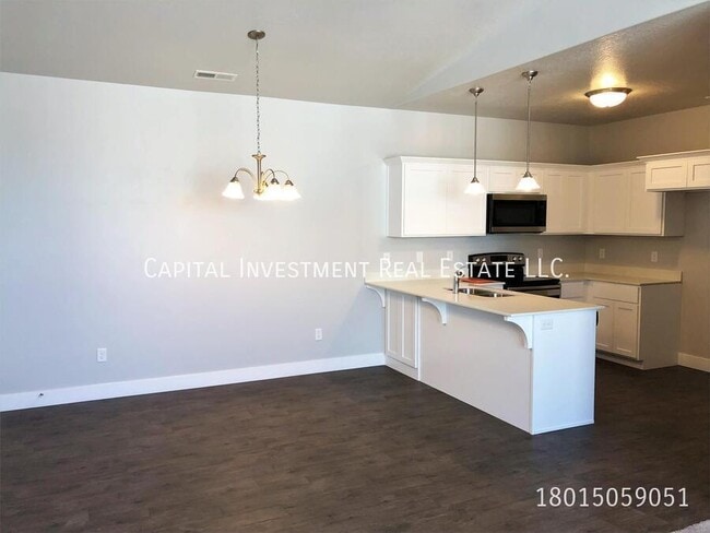 Building Photo - 14642 Bloom Dr