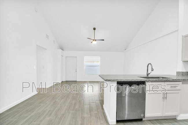 Foto del edificio - 13976 Folkestone Cir