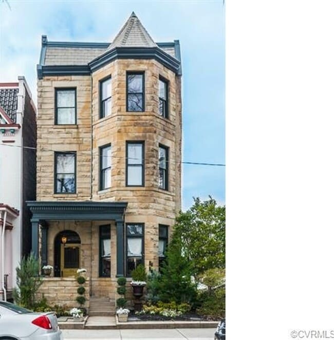 Foto del edificio - -- AVAILABLE JULY 15TH --  4 BR / 3.5 BA Gorgeous Home in The Fan, Available July 15tht!