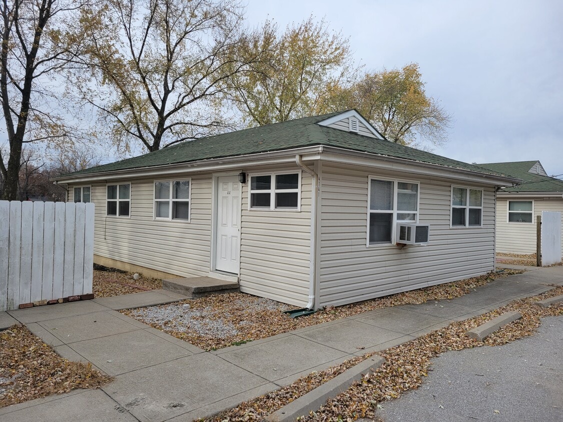 4141 NE Winn Rd, Kansas City, MO 64117 Townhome Rentals in Kansas