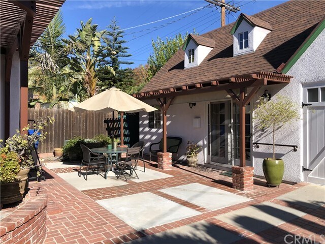 Foto del edificio - 4654 Denny Ave