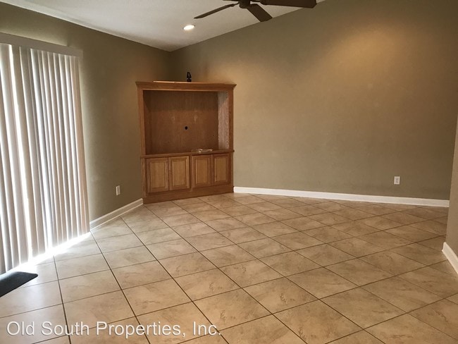 Building Photo - 3 br, 2 bath House - 1032 Joaquin Rd.