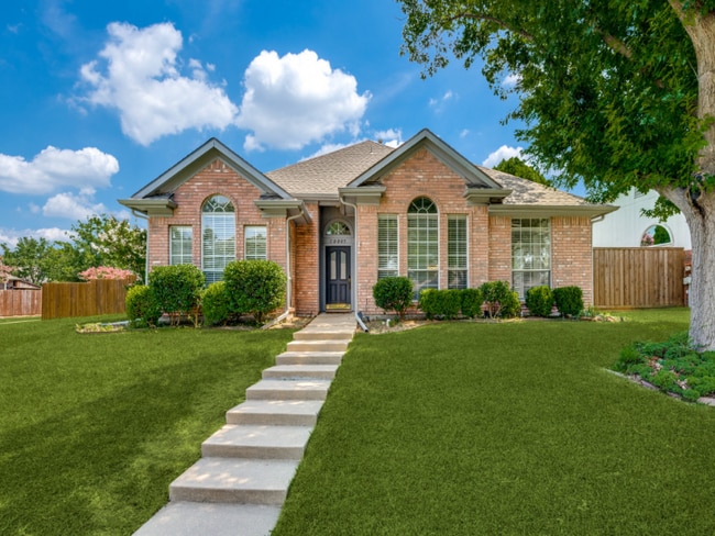 Building Photo - 10005 Burgundy Dr