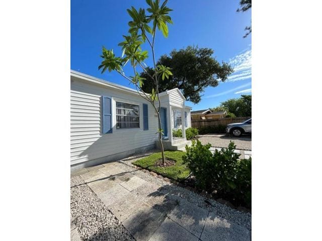 Fort Lauderdale, 
                        , –