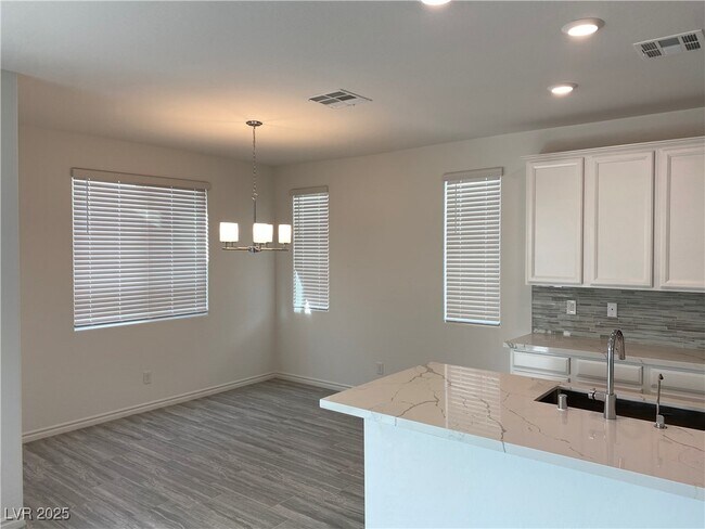 Foto del edificio - 7123 Calvert Cliffs St