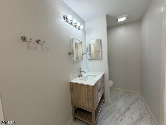 Foto del edificio - 13121 Whitehaven Ln