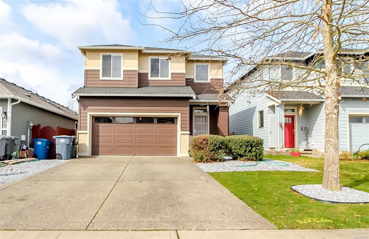 Foto principal - 4 Bed 2.5 Bath East Facing SFR Spanaway