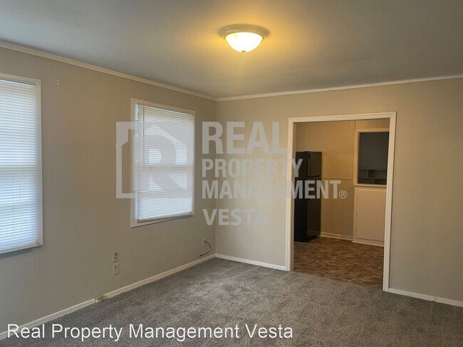 Building Photo - 3 br, 1 bath House - 3790 Travis Boulevard
