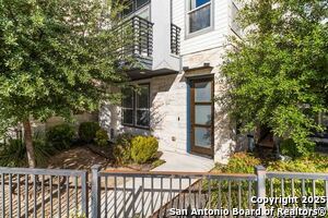 Foto del edificio - 2104 N St Mary's St