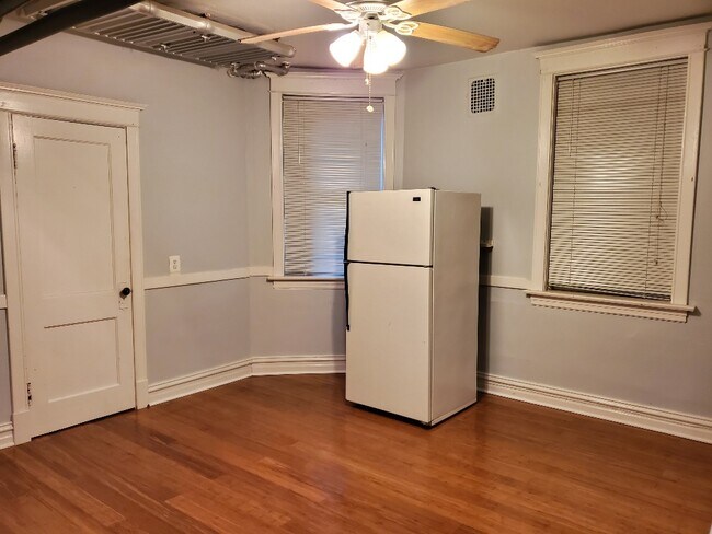 Foto del edificio - 2637 N Whipple St