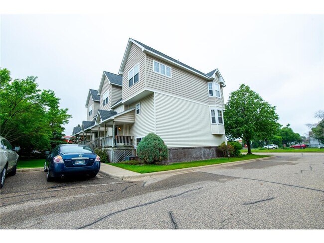 Foto del edificio - 5724 4th St NE