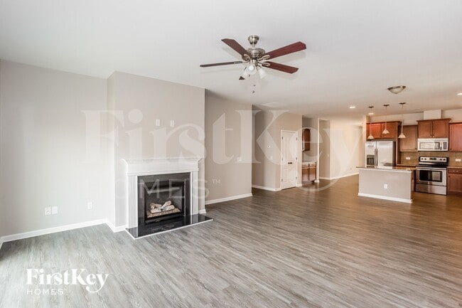 Foto del edificio - 3516 Larkhaven Ave SW