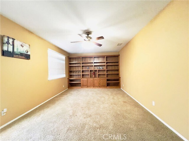 Building Photo - 17231 Greentree Dr