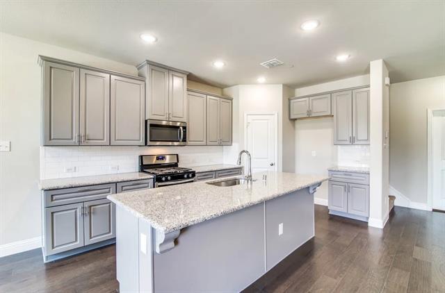 Foto principal - 829 Blue Bell Trl