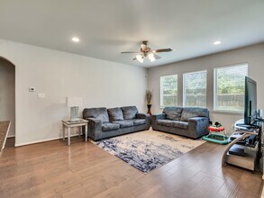 Building Photo - 26922 Skylark Blf Trl