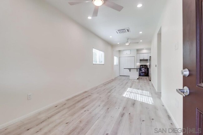 Building Photo - 3548 Frisbie St