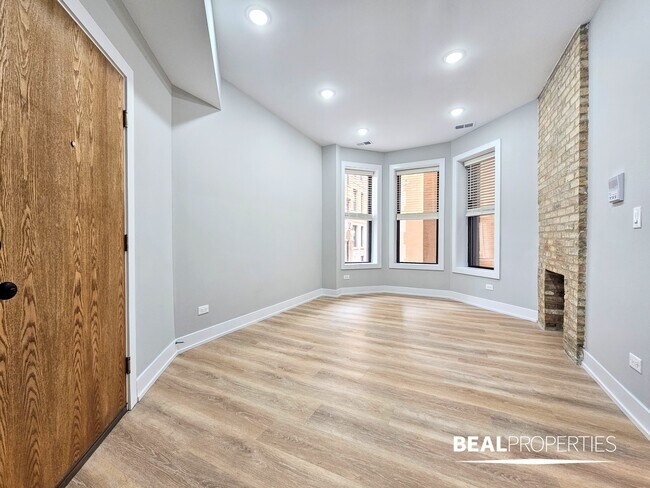 Foto del edificio - 428 W Belden Ave