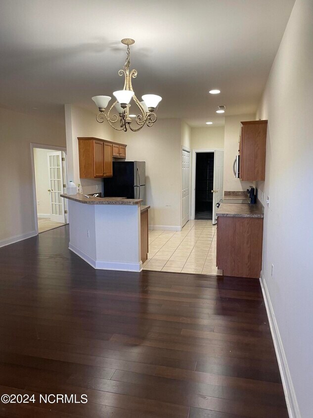 Building Photo - 706 Beachwalk Dr