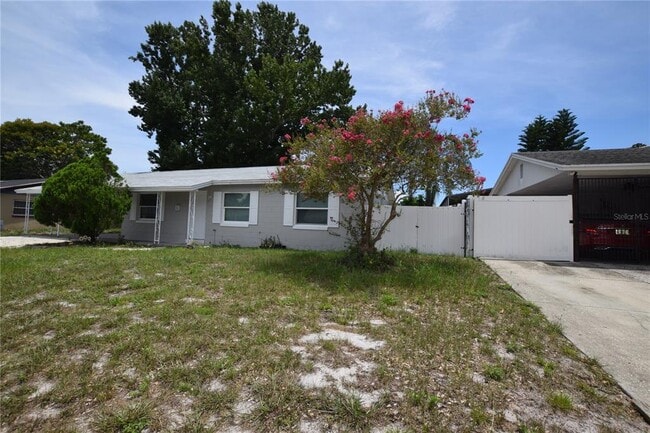Foto del edificio - 4840 Grovemont Pl