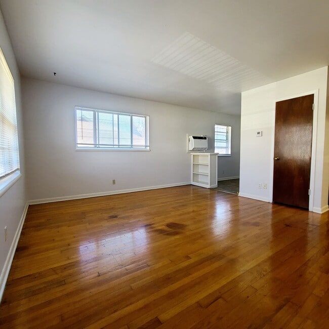 Photo - Great 1 Bedroom 1 Bath Apartment