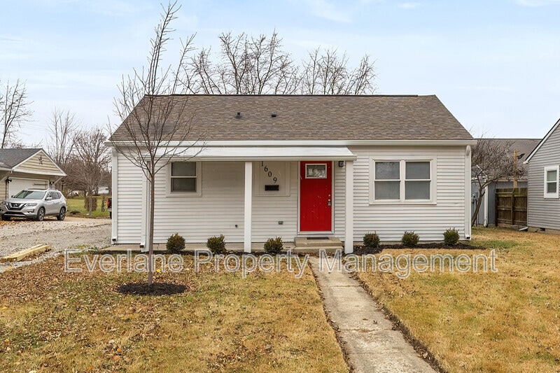 Primary Photo - 1609 N Outer Dr