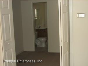 Building Photo - 101-103 Mario Cir