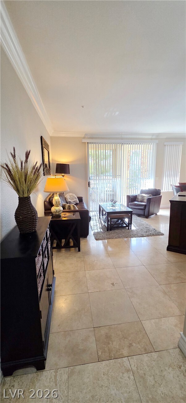 Building Photo - 210 E Flamingo Rd