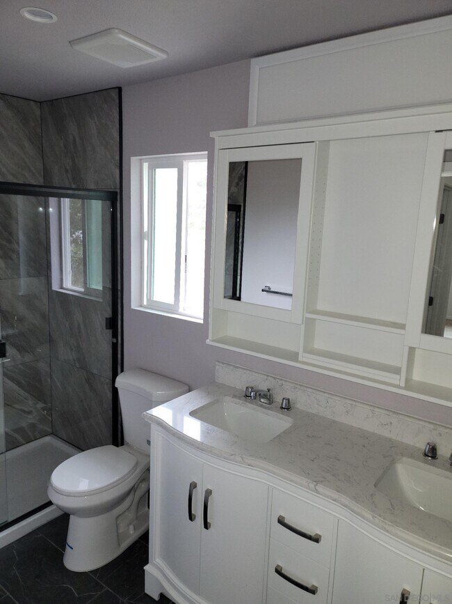 Building Photo - 9612 Petite Ln